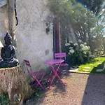 La Maison Du Bonheur 7km Le Pal فندق مبيت وإفطار Thiel-sur-Acolin