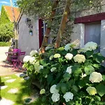 فندق مبيت وإفطار La Maison Du Bonheur 7km Le Pal