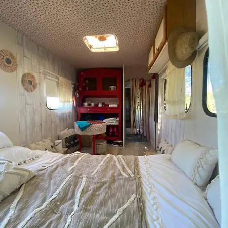 Bed & Breakfast La Maison Du Bonheur 3km Le Pal Thiel-sur-Acolin