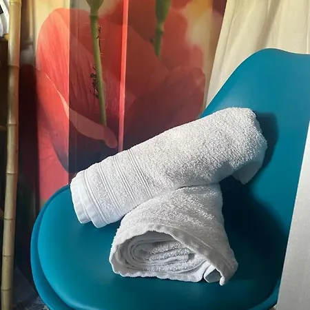 La Maison Du Bonheur 3km Le Pal Bed & Breakfast Thiel-sur-Acolin