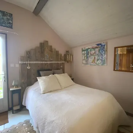 La Maison Du Bonheur 3km Le Pal 3* Thiel-sur-Acolin