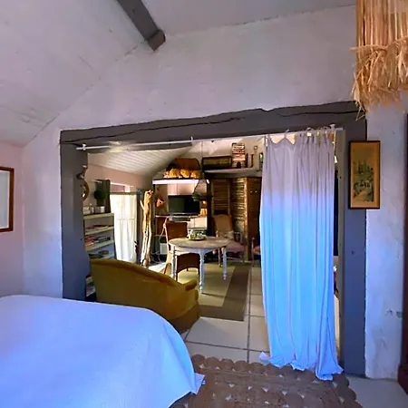 La Maison Du Bonheur 7km Le Pal Bed & Breakfast