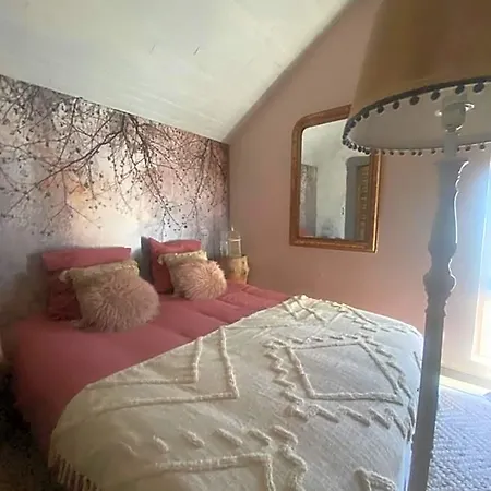Bed & Breakfast La Maison Du Bonheur 7km Le Pal