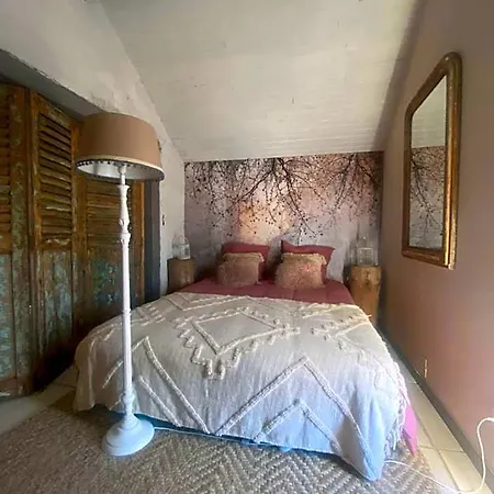 La Maison Du Bonheur 7km Le Pal Bed & Breakfast