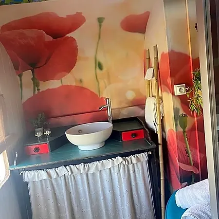 Bed & Breakfast La Maison Du Bonheur 7km Le Pal Thiel-sur-Acolin