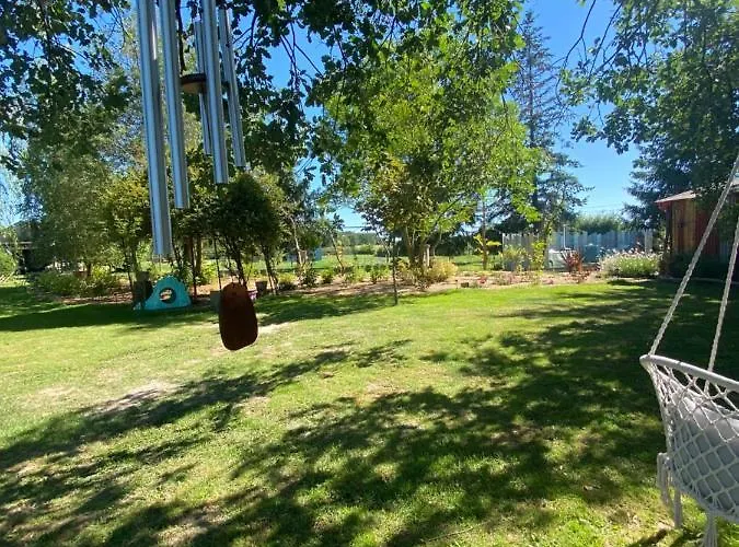 Nocleg ze śniadaniem La Maison Du Bonheur 7km Le Pal